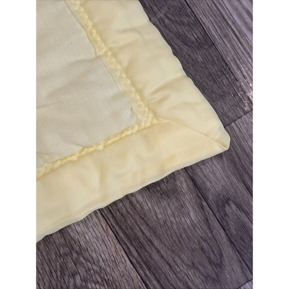 Homemade Baby comforter Quilt Crib Bedding Yellow Vintage Animals - Picture 9 of 12